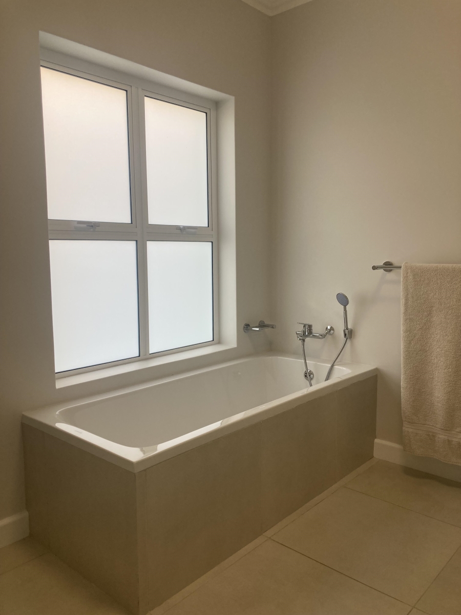 3 Bedroom Property for Sale in Baron View Western Cape